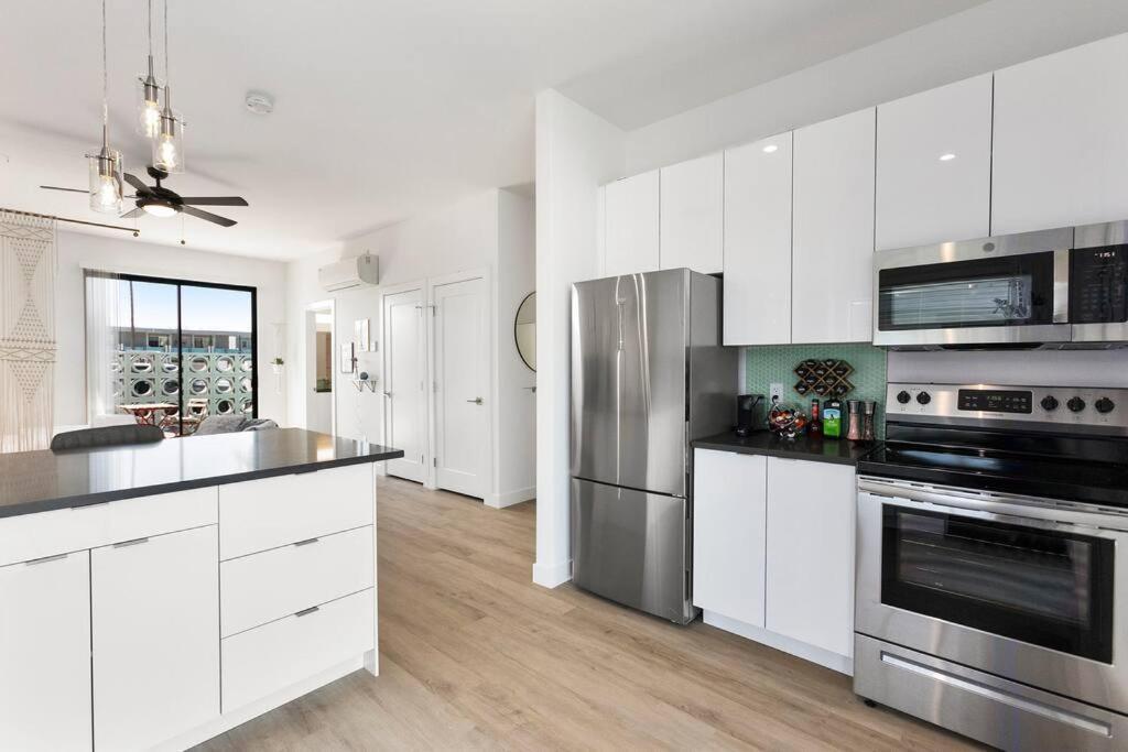 Large Studio Rooftop & Poolside - Walk To Old Town Scottsdale Eksteriør bilde